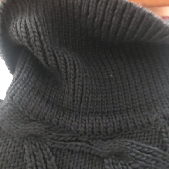 Mini knit Poncho - Picture 5 of 7